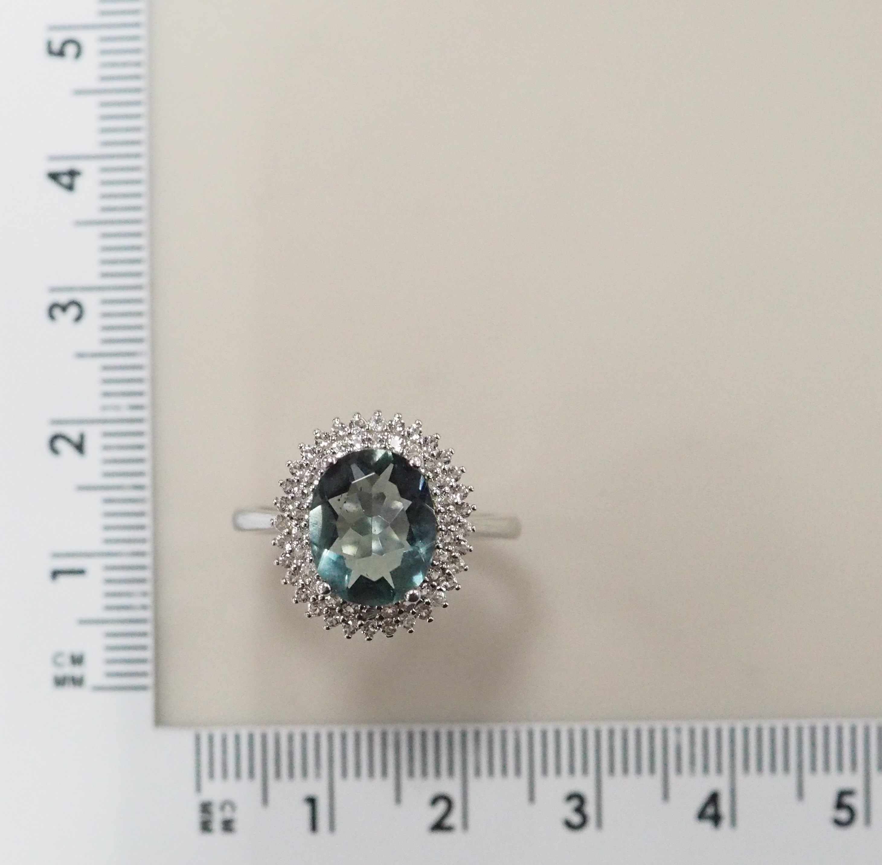 Серебряное кольцо с флюоритом